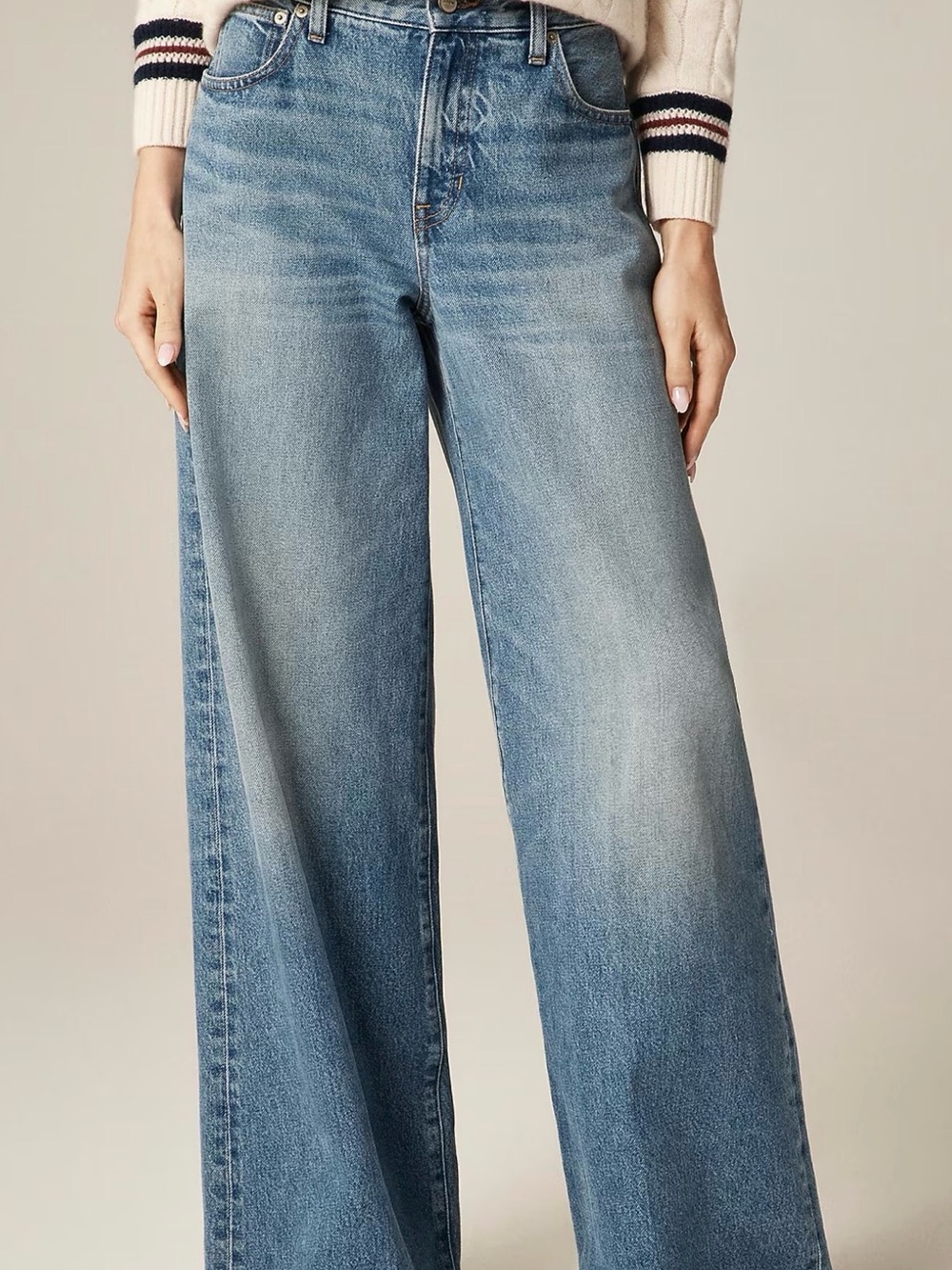 J Crew Mid-Rise Super Wide Women’s Jeans in Bangkok Wash - Size 32 - Picture 2 of 12